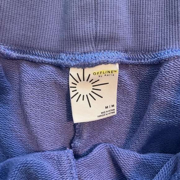 Aerie Short - Picture 3 of 5